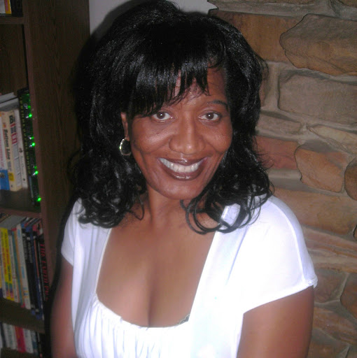 Victoria Hayes Photo 17