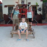 Tracy Llewellyn Photo 18