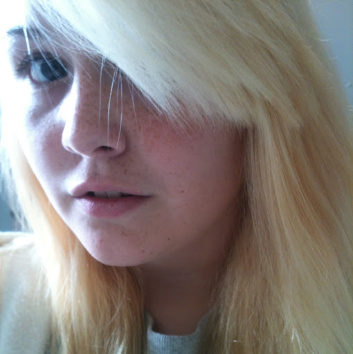 Rebecca Starkey Photo 28