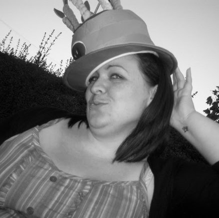 Rebecca Naylor Photo 23