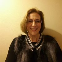 Vicky Miller Photo 21