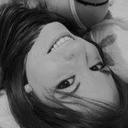 Jennifer Woody Photo 16