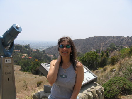 Elizabeth Miller Photo 29