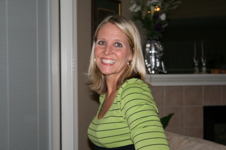 Joy Roberts Photo 21
