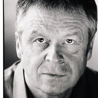 Russell Richardson Photo 32
