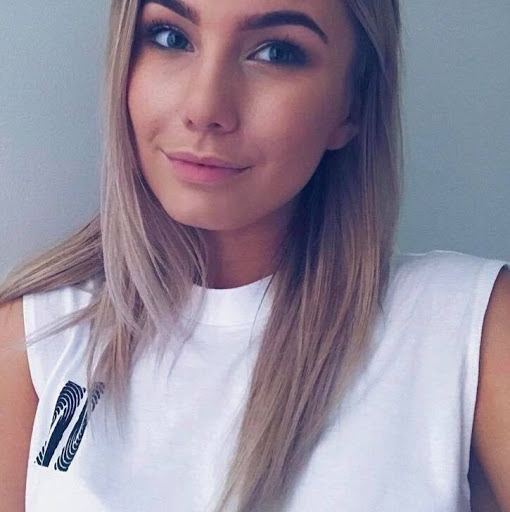 Emma Graham Photo 43