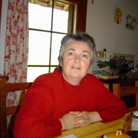 Christine Viens Photo 8