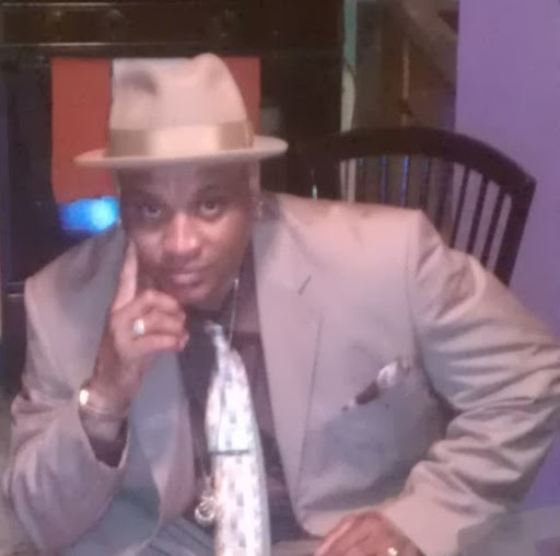 Tyrone Roberson Photo 8
