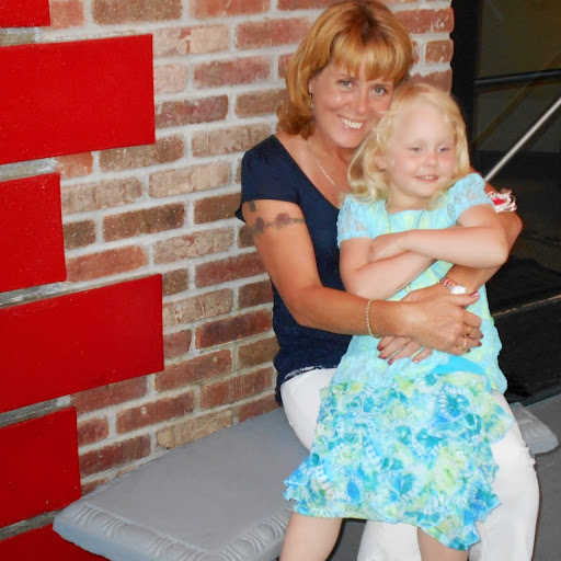 Donna Mckinney Photo 38