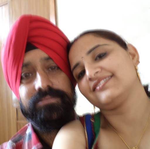 Amandeep Kaur Photo 30