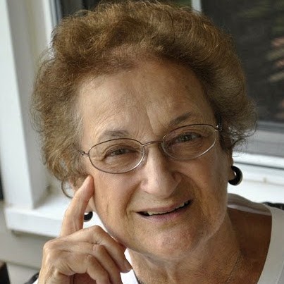 Louise Gold Photo 21