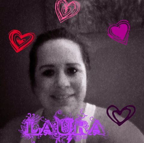 Laura Stroud Photo 31