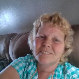 Terri Spencer Photo 37