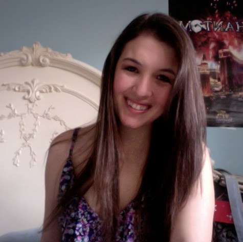 Victoria Suarez Photo 11