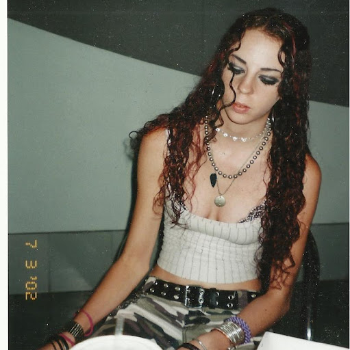 Samantha Combs Photo 41
