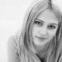 Melanie Simon Photo 14