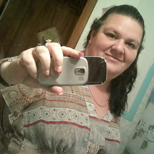 Laura Dotson Photo 18