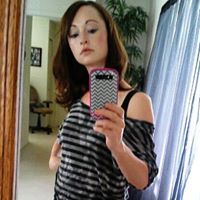 Kelly Luce Photo 28