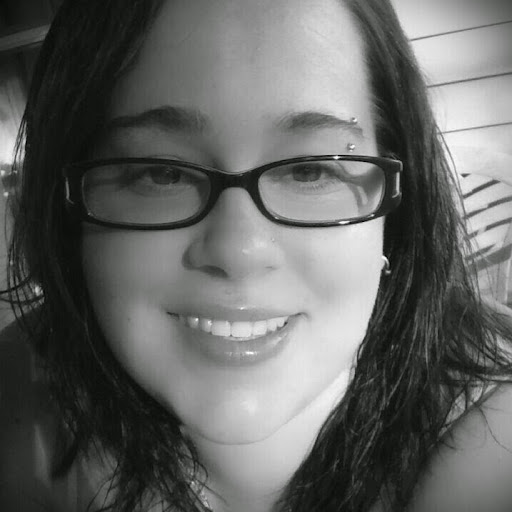 Stephanie Dunn Photo 27