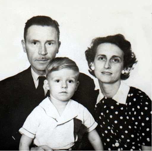 John Ewing Photo 33