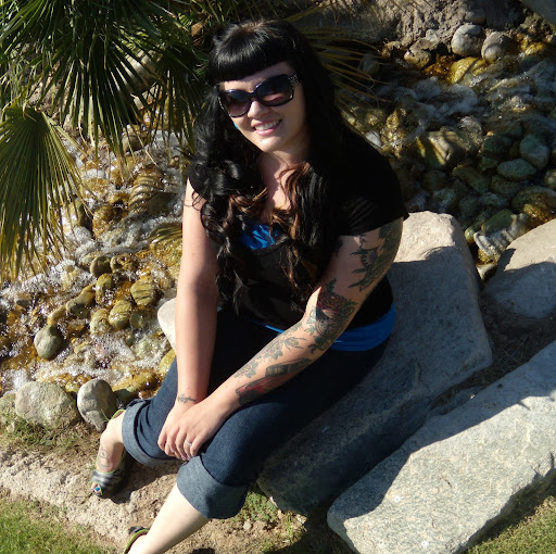 Stephanie Hill Photo 33
