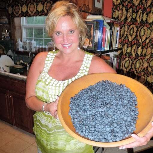 Donna Weeks Photo 31