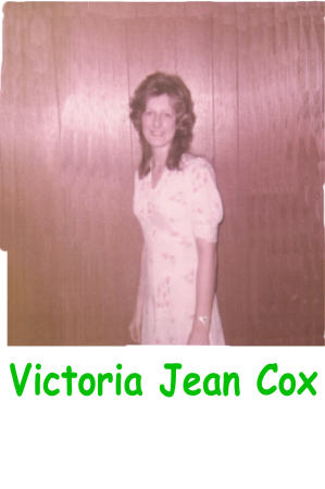 Victoria Cook Photo 5