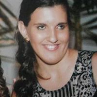Renata Rodrigues Photo 15