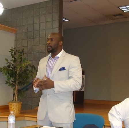 Ernest Robinson Photo 40