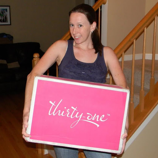 Amy Gratton Photo 10