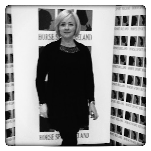 Sandra Dillon Photo 10