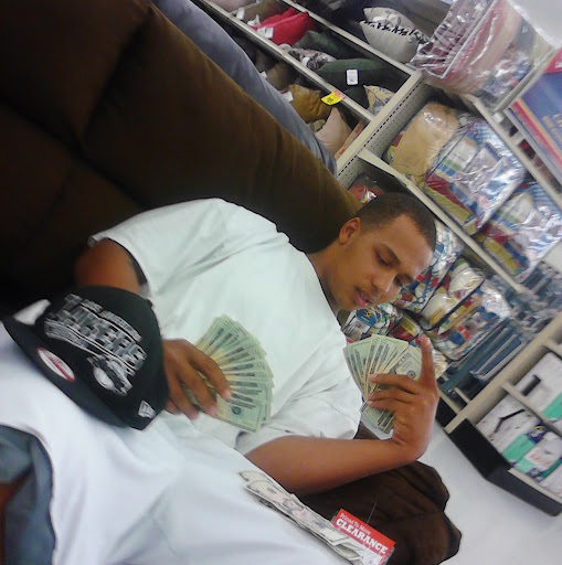 Devin Myers Photo 37