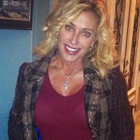 April Hart Photo 26