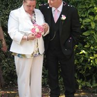 Julie Hutchison Photo 20