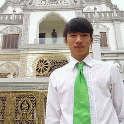 Si Pham Photo 26