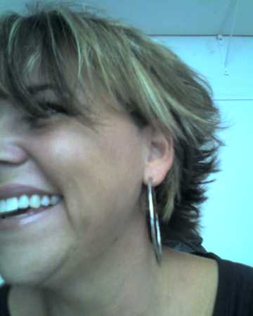 Kelly Adams Photo 30