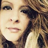 Nicole Lambert Photo 34
