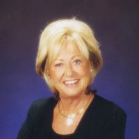 Bonnie Cummings Photo 25