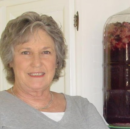 Linda Jolley Photo 19