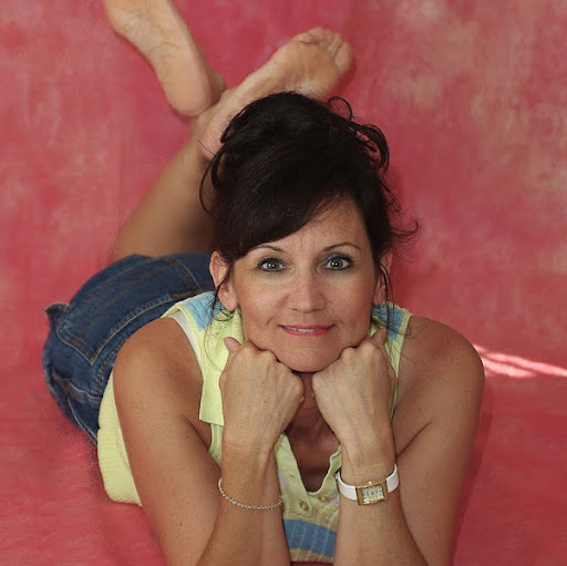 Toni Nelson Photo 6