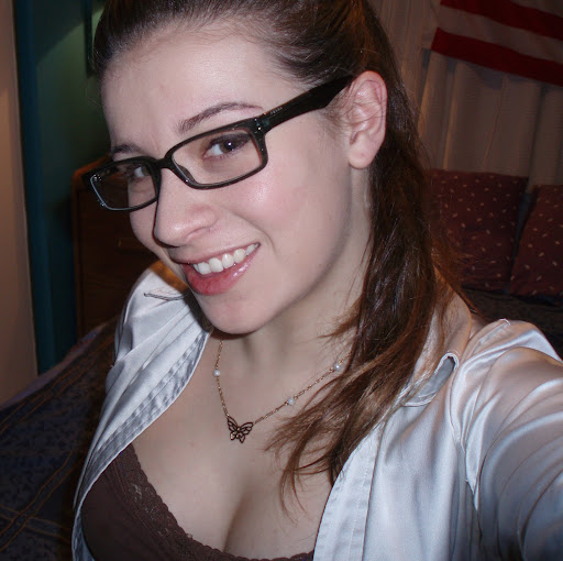 Sarah Jay Photo 37