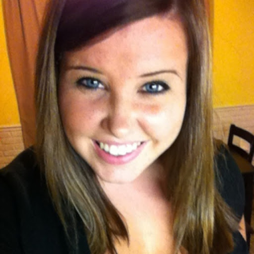 Hailey Smith Photo 25