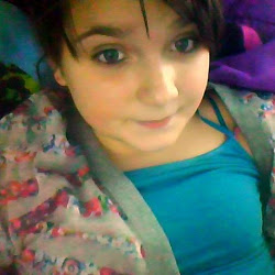 Elizabeth Bright Photo 13