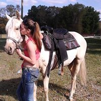 Christina Carpenter Photo 19