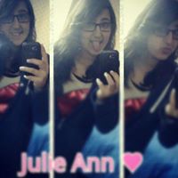 Julie Valadez Photo 18