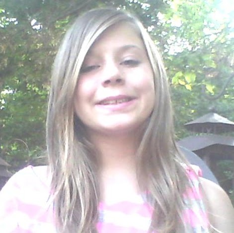 Rachel Cantrell Photo 14