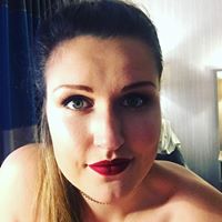 Laura Dyson Photo 7