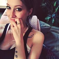 Rebecca Hatt Photo 4