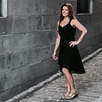 Katie Hewitt Photo 41