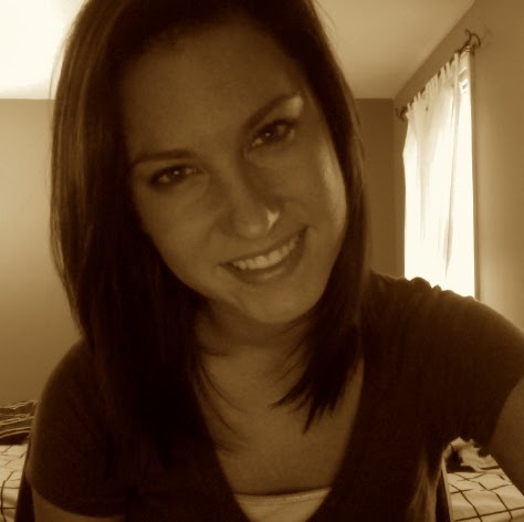 Samantha Lewis Photo 26